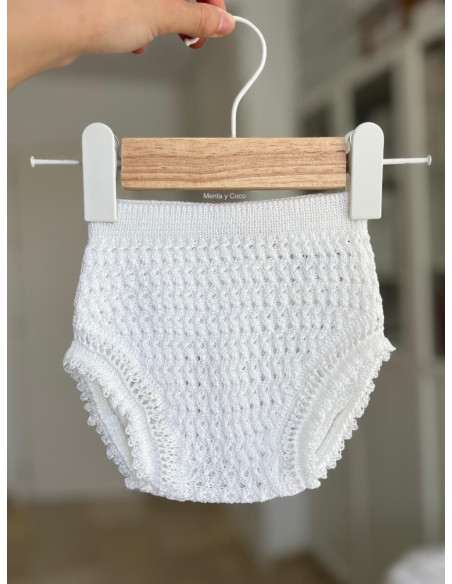 Cubrepañal perlé calados