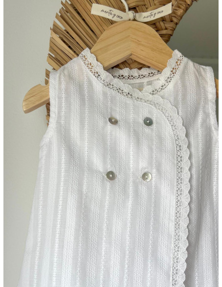 Faldón cruzado bordado