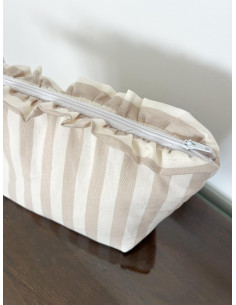 Neceser IMPERMEABLE volante raya beige