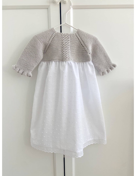 Faldón con ochos y volante