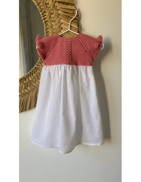 Faldón con ochos y volante