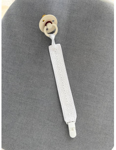 Chupetero con entredós