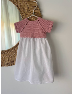 Faldón con agujeritos y conchas