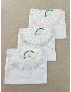 Body tira bordada calados manga corta