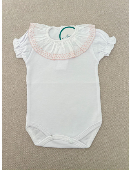 Body tira bordada calados manga corta