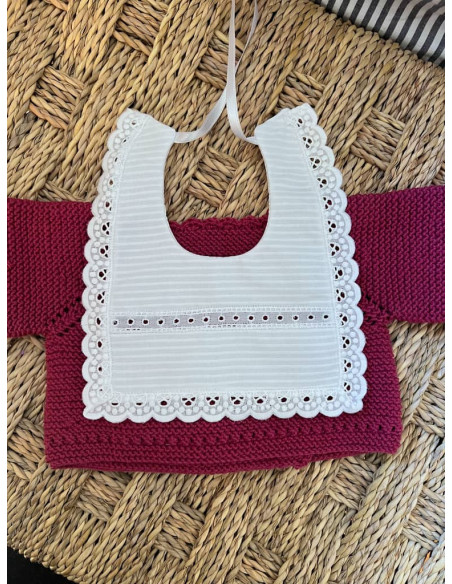 Babero entredós calados