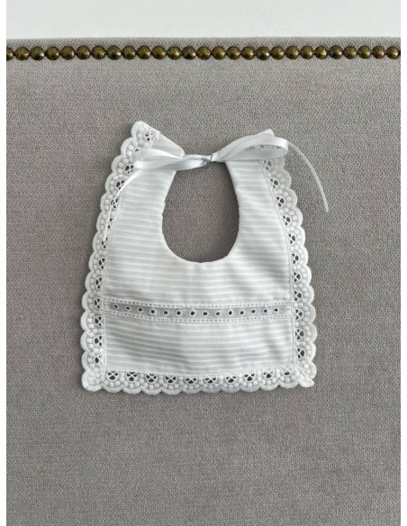 Babero entredós calados