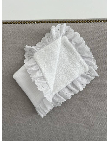 Salvababas bajera con tira bordada