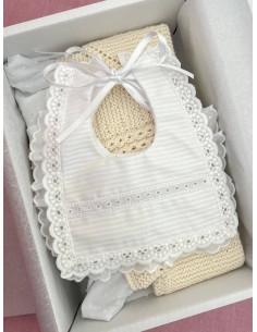 Babero entredós calados