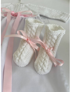 Patucos con trenza y lazo 2