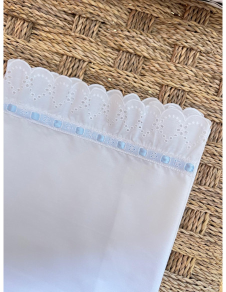 Sábana pasacintas tira bordada ondas