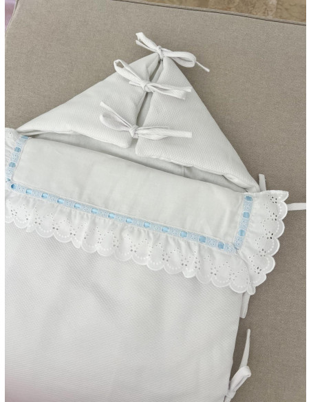 Saco piqué con relleno extraíble tira bordada ondas