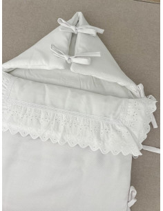 Saco piqué con relleno extraíble tira bordada picos