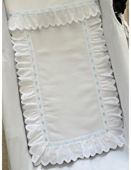 Colcha piqué tira bordada hoja relleno extraíble