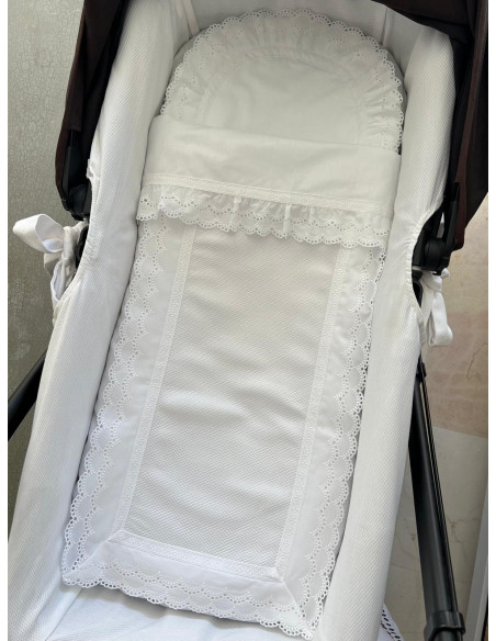 Colcha piqué tira bordada calados relleno extraíble